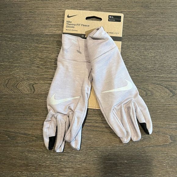Nike Accessories - NWT Nike Women's Therma-Fit Fleece Running Gloves - Size M/L
